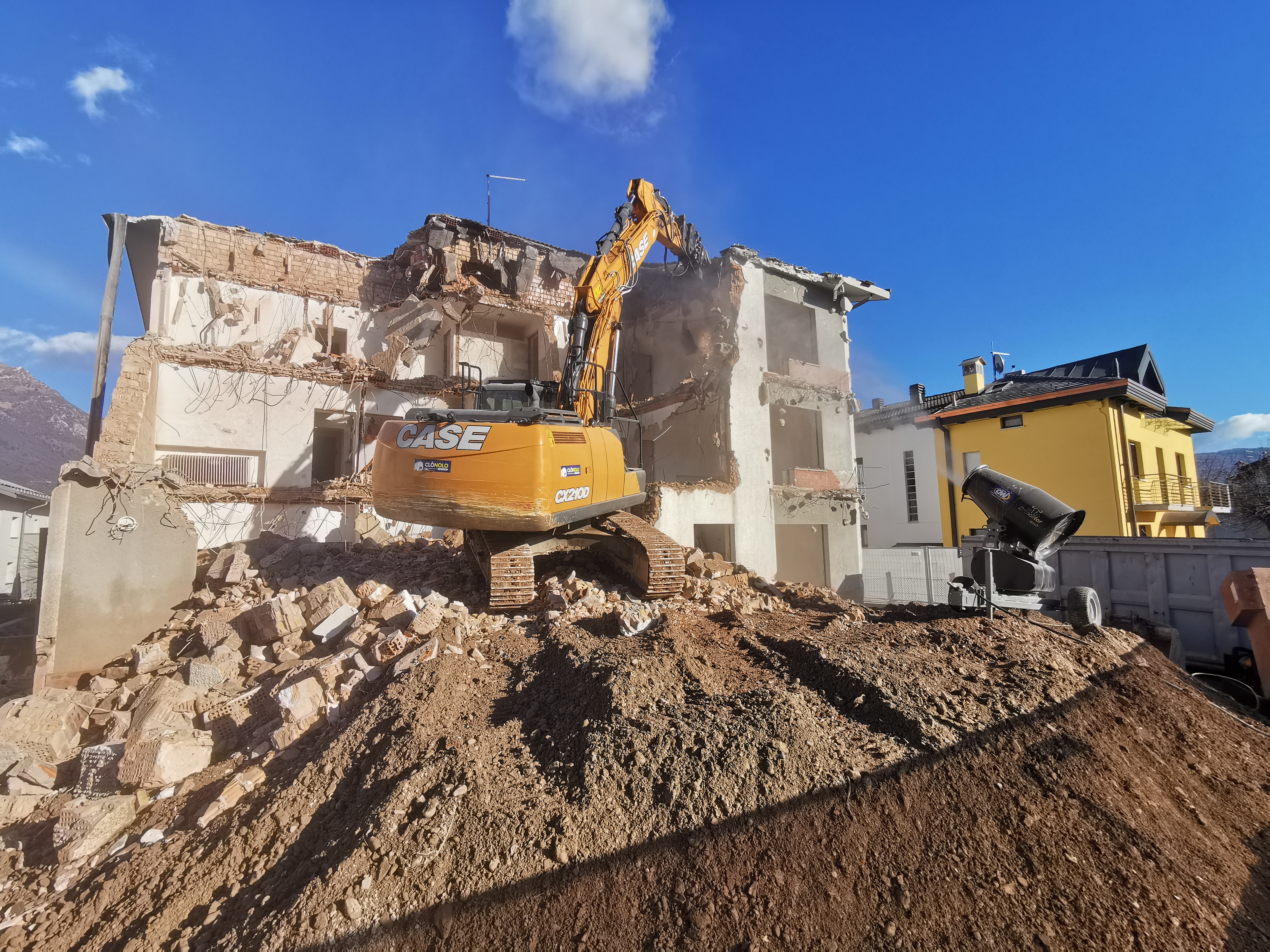 Demolizione edificio Belluno
